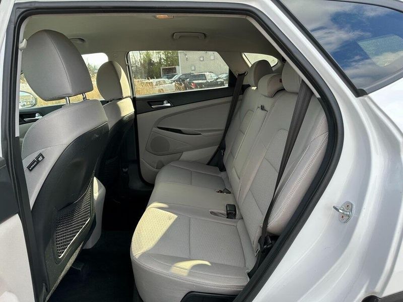 2020 Hyundai Tucson SEImage 15