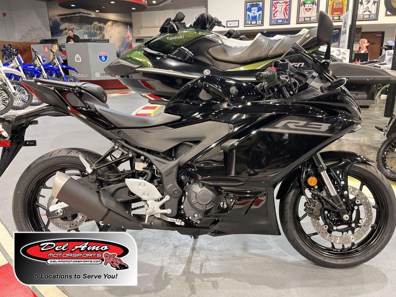 New 2026 Yamaha YZF-R3 ABS CA Image 1