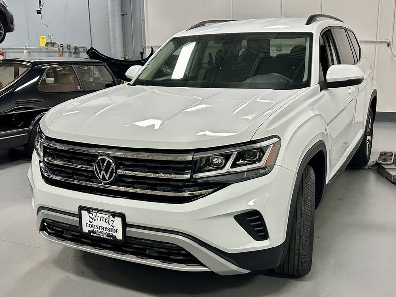 2023 Volkswagen Atlas SE 4-Motion AWD in a Pure White exterior color and Black Heated Seatsinterior. Schmelz Countryside SAAB (888) 558-1064 stpaulsaab.com 