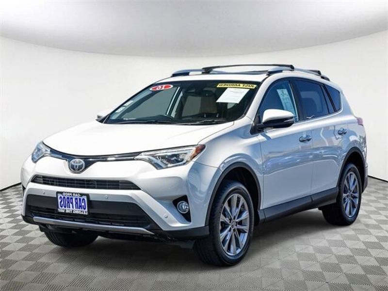 2016 Toyota RAV4 LimitedImage 5