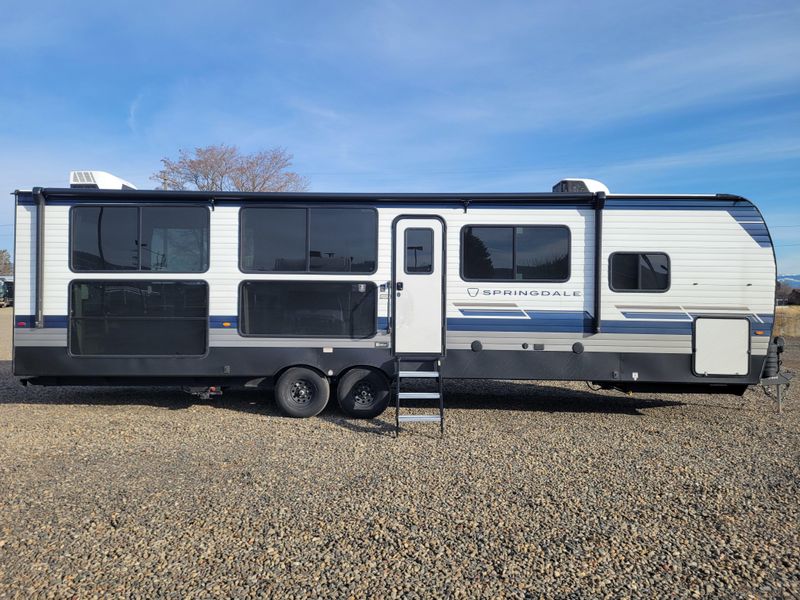 New 2026 KEYSTONE SPRINGDALE 31 SUNROOM Image 2