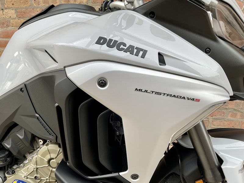 2023 Ducati Multistrada V4 SImage 9