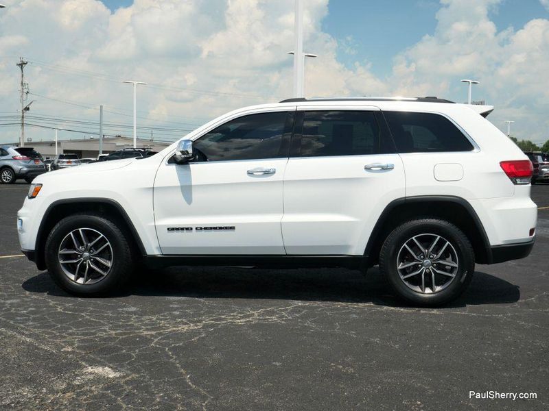 Used 2017 Jeep Grand Cherokee LimitedImage 8