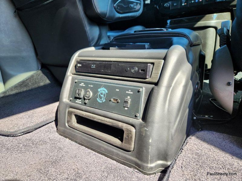2024 Chevrolet Express Cargo 2500 photo 42