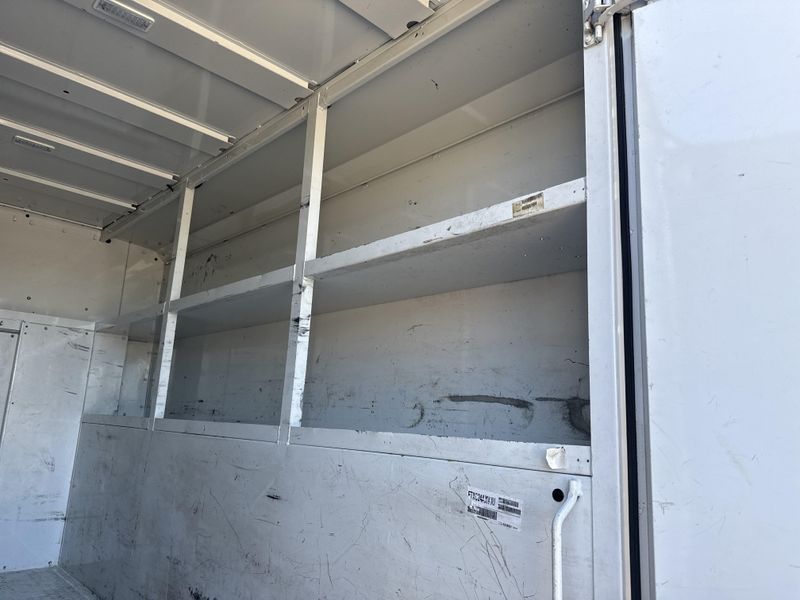 Used 2017 Chevrolet Express Cutaway Image 19