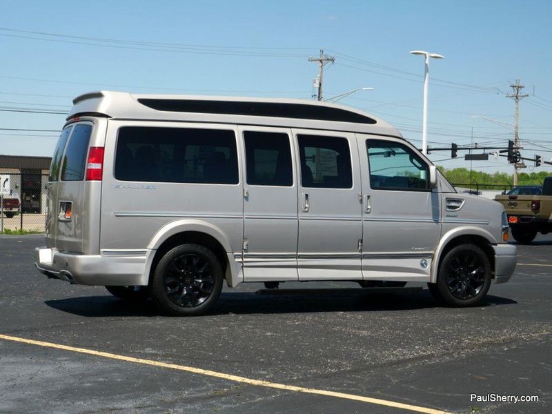 2023 Chevrolet Express Cargo Image 11