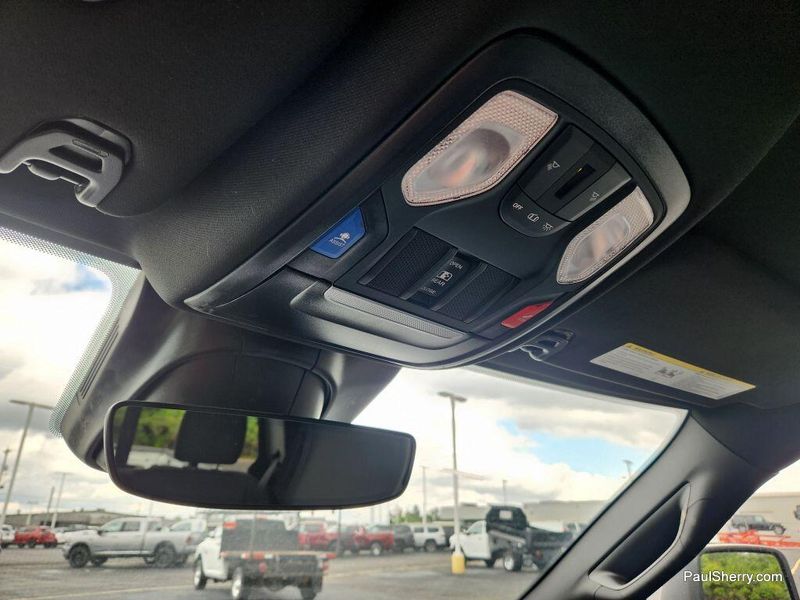 New 2025 RAM 2500 Big Horn Crew Cab 4x4 6'4' Box