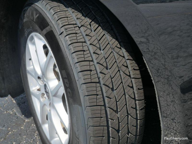 Used 2023 Chrysler Voyager LX