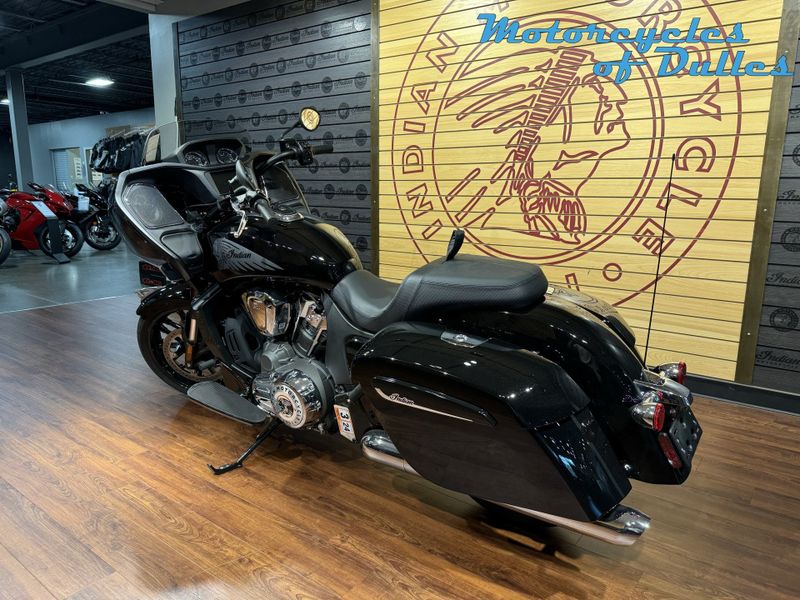 2023 Indian Motorcycle Challenger in a Black Metallic exterior color. Motorcycles of Dulles 571.934.4450 motorcyclesofdulles.com 