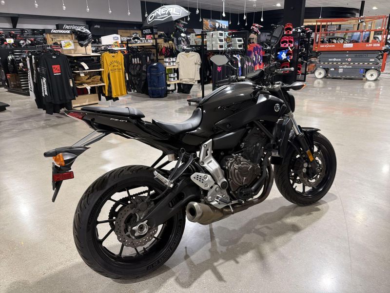 Used 2016 Yamaha FZ-07 Image 17