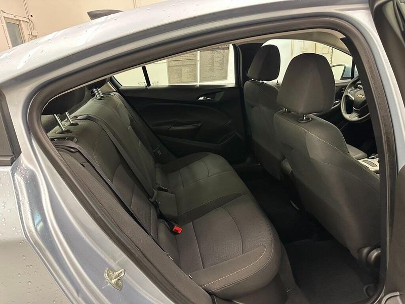 2018 Chevrolet Cruze LSImage 23