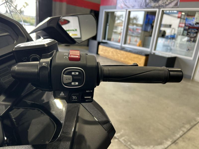 New 2026 Honda GOLDWING TOUR Image 25