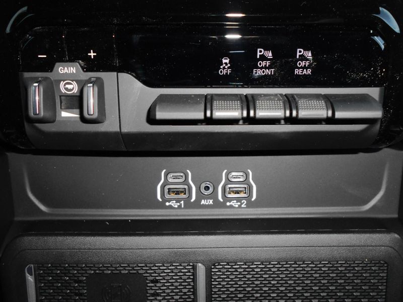 2025 RAM 1500 Big Horn Crew Cab 4x4 5
