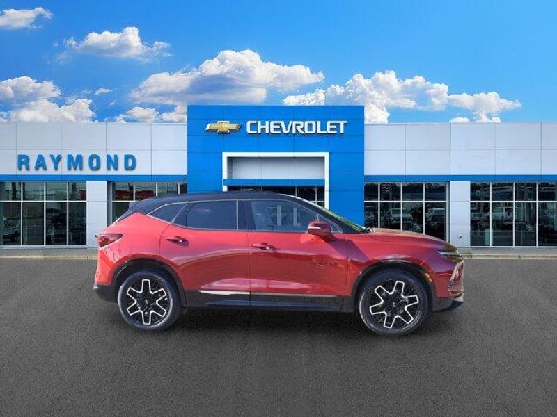 Used 2023 Chevrolet Blazer RSImage 2