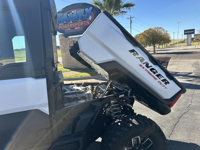 2025 Polaris RANGER CREW XD 1500 NORTHSTAR EDITION ULTIMATE GHOST WHITE METALLIC SMOKEImage 18