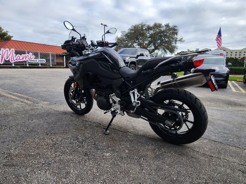 2026 BMW F 800 GSImage 6