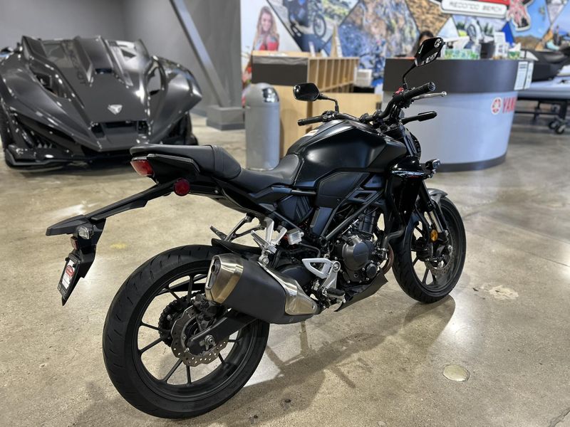 Used 2024 Honda CB300R ABS Image 3