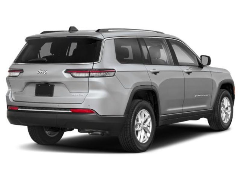 2025 Jeep Grand Cherokee L Limited 4x4Image 3