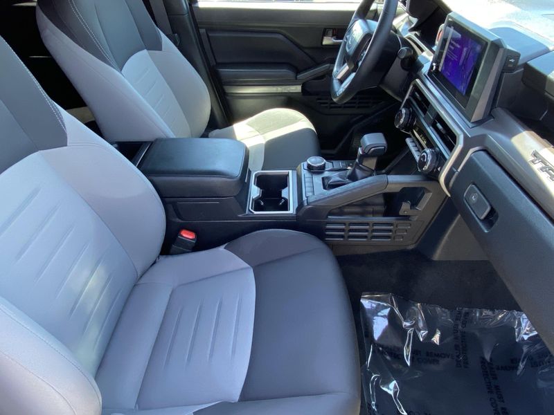 Used 2025 Toyota Tacoma TRD SportImage 10