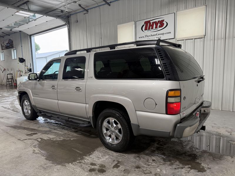 Used 2004 Chevrolet Suburban 1500 Z71Image 11