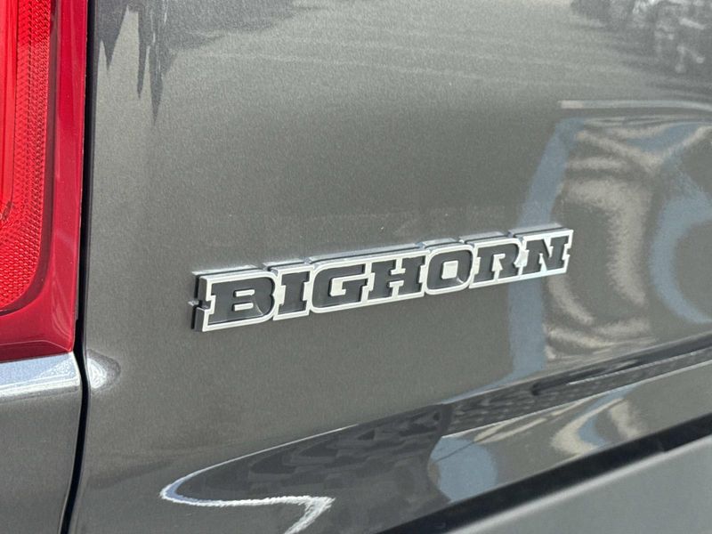 New 2026 RAM 1500 Big Horn Crew Cab 4x2 6'4' Box