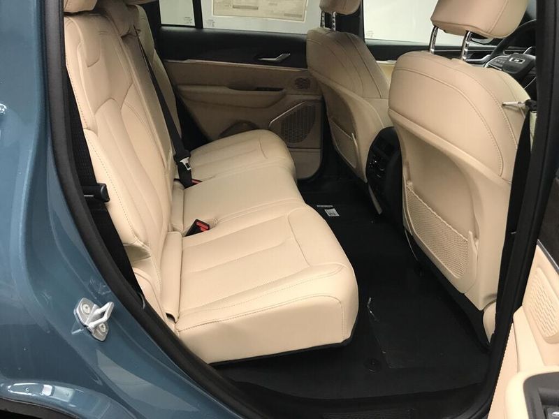 New 2026 Jeep Grand Cherokee Limited 4x4Image 14