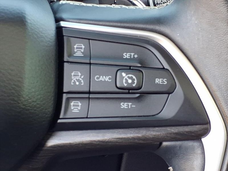 Used 2021 Jeep Grand Cherokee L LimitedImage 24