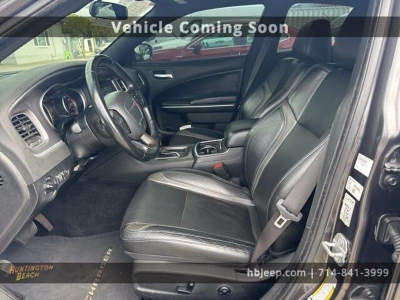 2021 Dodge Charger SXTImage 9