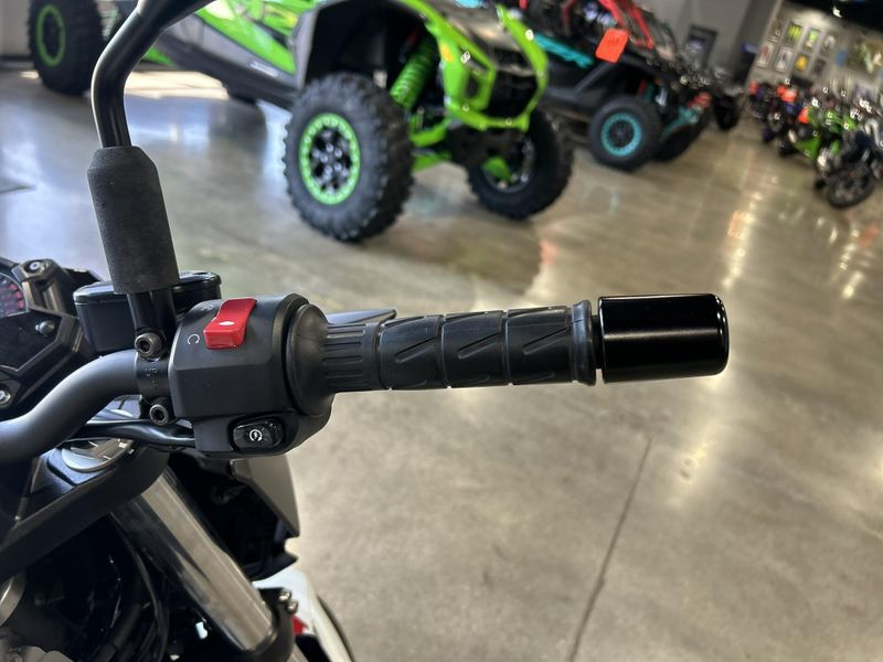 Used 2022 Kawasaki Z400 ABS Image 21
