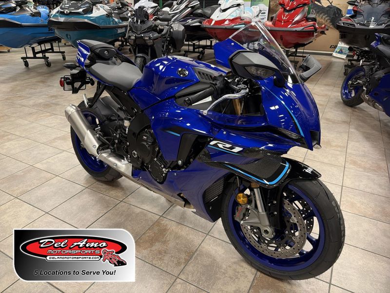 New 2026 Yamaha YZF-R1 Image 1
