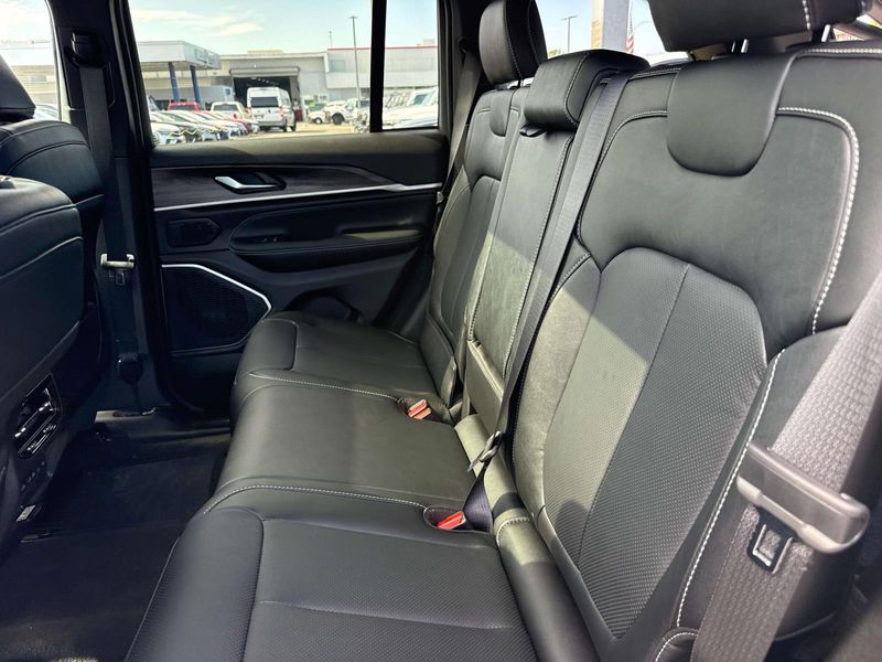 New 2026 Jeep Grand Cherokee Limited Reserve 4x4