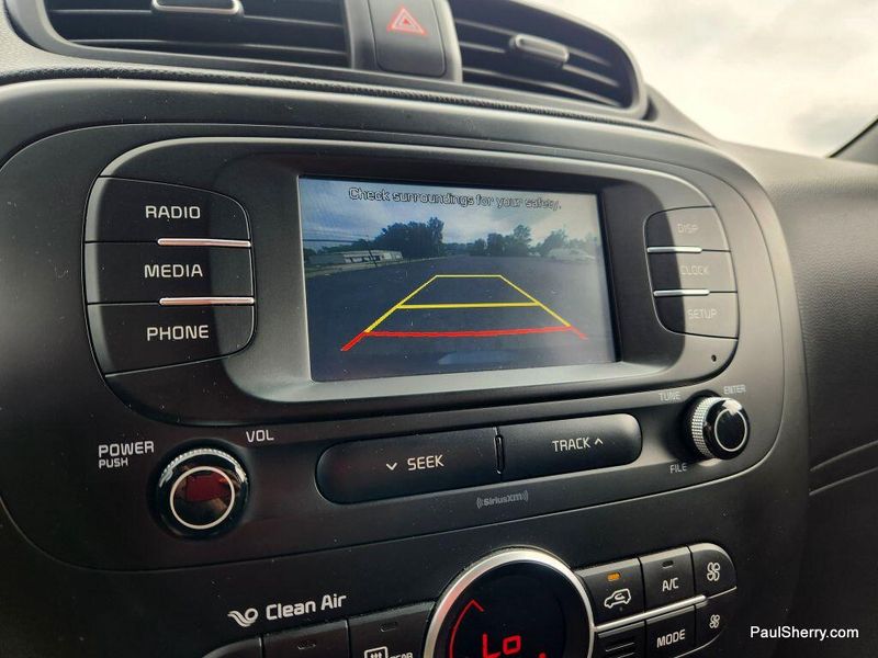 2017 Kia Soul +Image 5