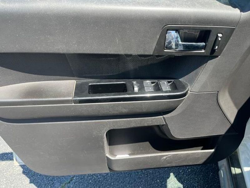 2011 Ford Escape Limited