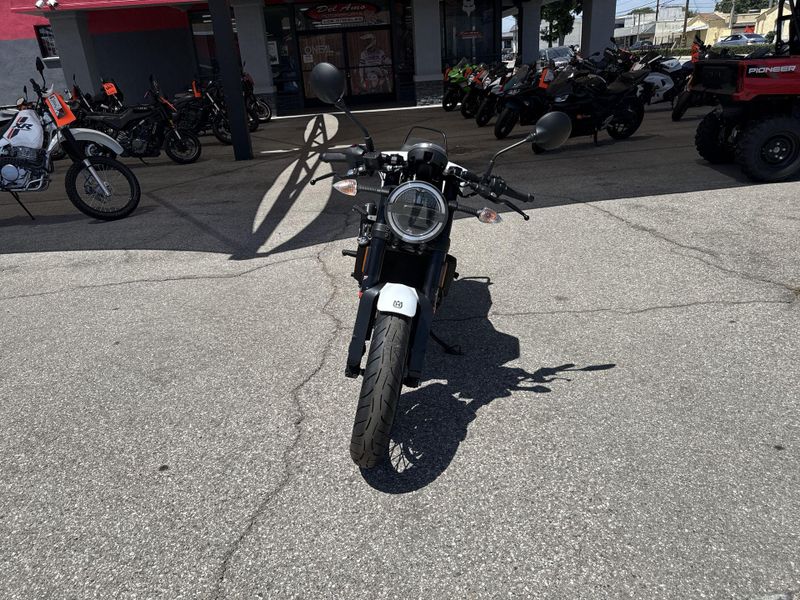 Used 2022 Husqvarna VITPILEN 401 Image 11