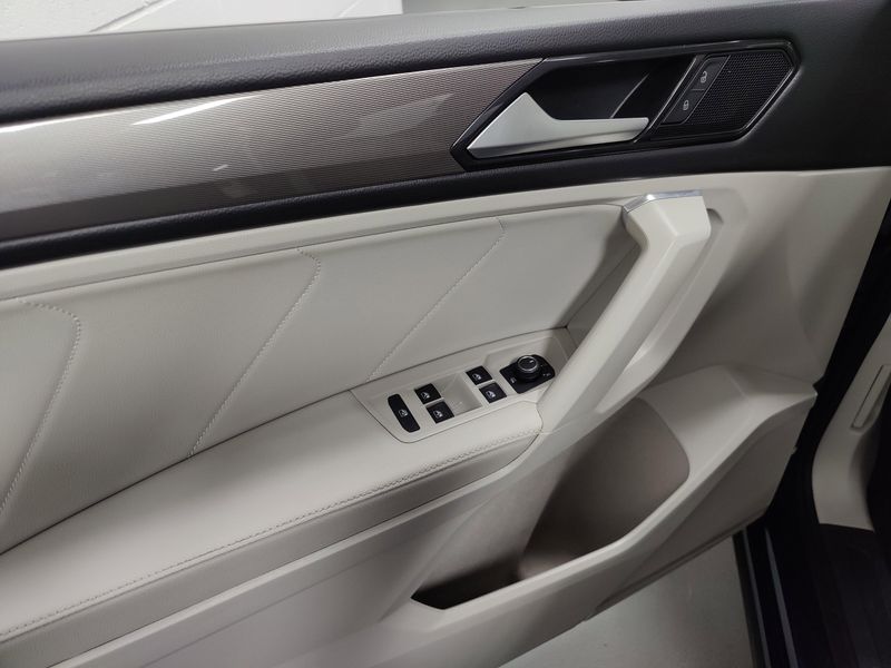 Used 2022 Volkswagen Tiguan SE 4-Motion AWDImage 22