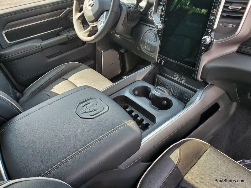 New 2026 RAM 2500 Laramie Crew Cab 4x4 6'4' Box