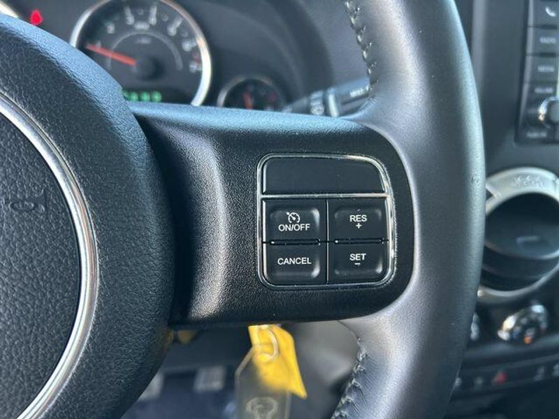 Used 2018 Jeep Wrangler JK Unlimited RubiconImage 23