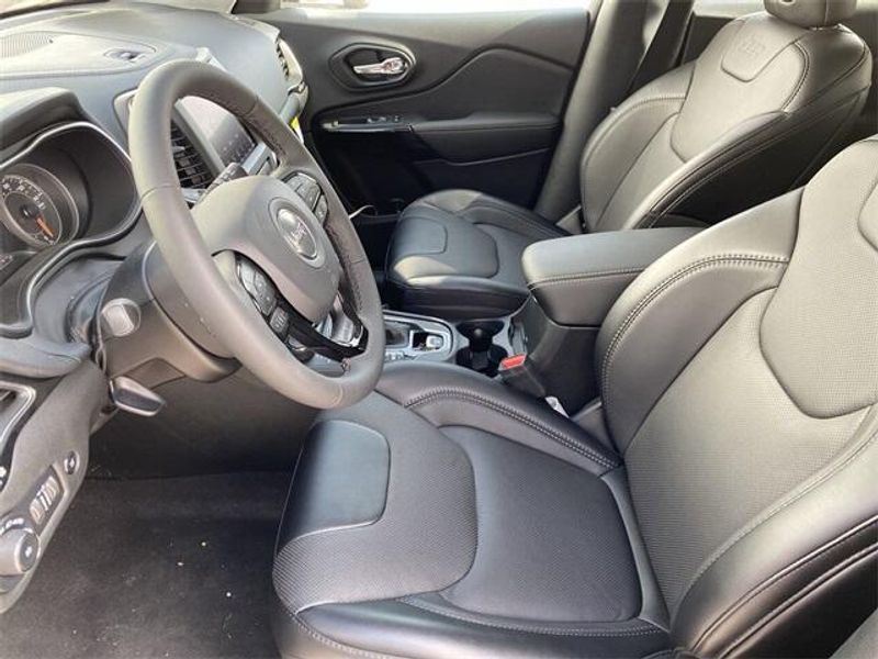 New 2023 Jeep Cherokee Altitude Lux 4x4Image 16