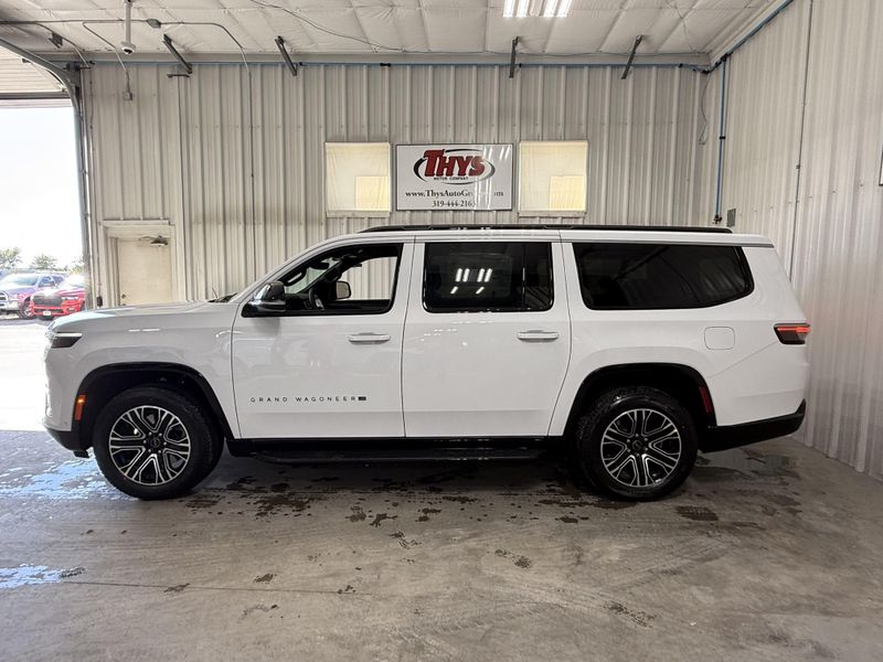 2027 Jeep Grand Wagoneer Long Wheelbase 4x4Image 15