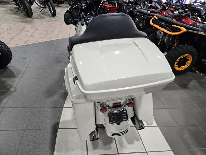 USED 2022 HARLEY STREET GLIDE SPECIAL Image 21