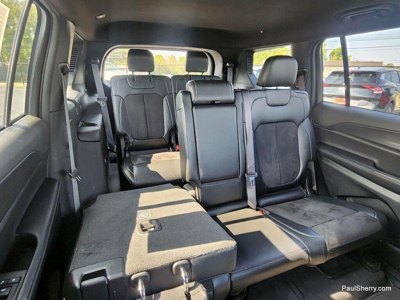 Used 2024 Jeep Grand Cherokee L Altitude