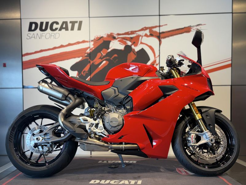 2026 Ducati PANIGALE V2 S