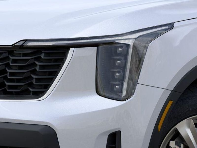 New 2026 Kia Sorento LXImage 11