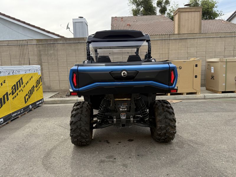 2023 Can-Am COMMANDER XT 700 Image 5