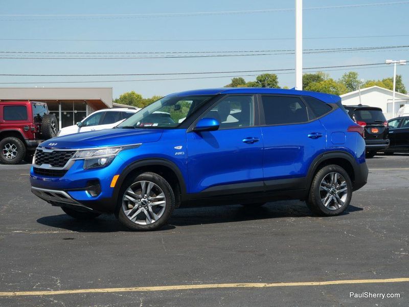 Used 2023 Kia Seltos LX