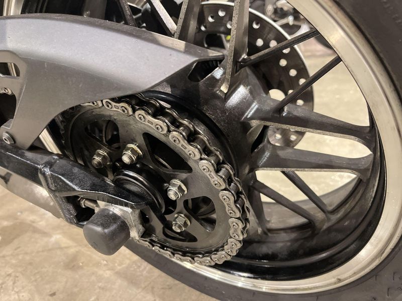 Used 2023 Kawasaki Z900RS ABS Image 28