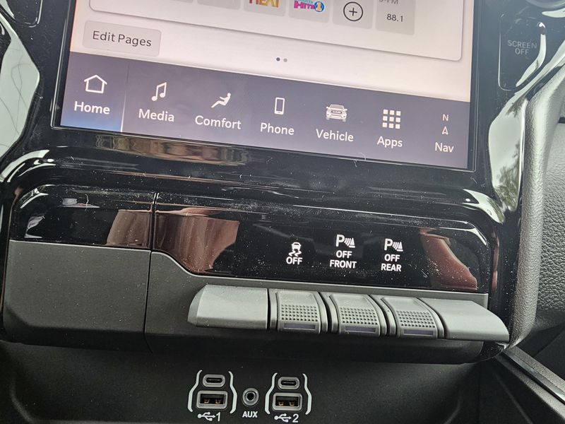 2025 RAM 1500 Big HornImage 21
