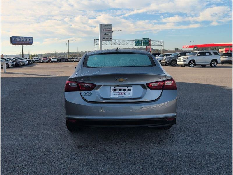 Used 2024 Chevrolet Malibu LTImage 4