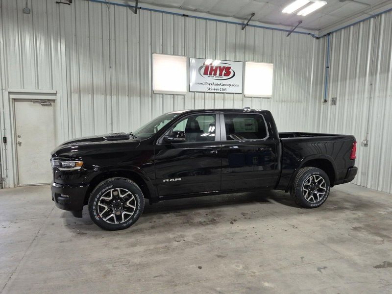 2025 RAM 1500 Laramie Crew Cab 4x4 5