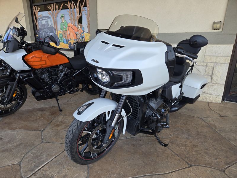 USED 2021 INDIAN MOTORCYCLE CHALLENGER DARK HORSE Image 4